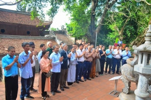 Danh sách đại biểu tham dự và chúc mừng Đại hội đại biểu họ Đồng TP. Chí Linh lần thứ II