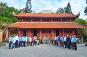 Lễ dâng hương tại chùa Thanh Mai nhân Đại hội đại biểu họ Đồng TP. Chí Linh lần thứ II nhiệm kỳ 2024-2029